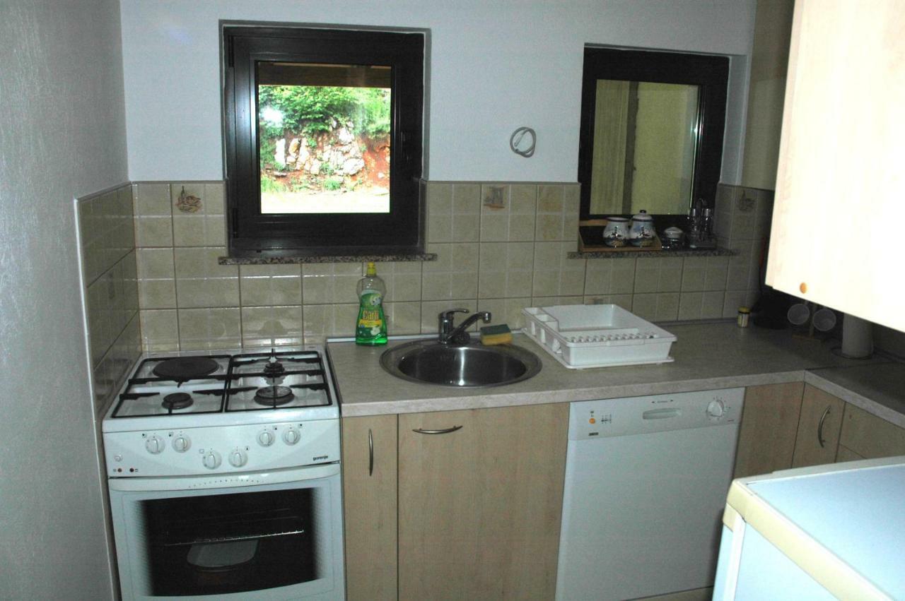 M & J Villa Krasno Polje Exterior photo